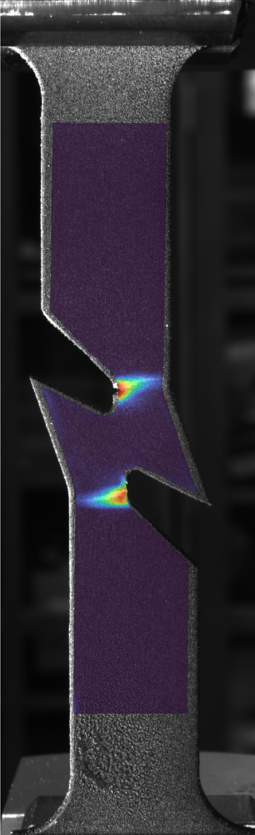 Aluminum with hole — von Mises strain field